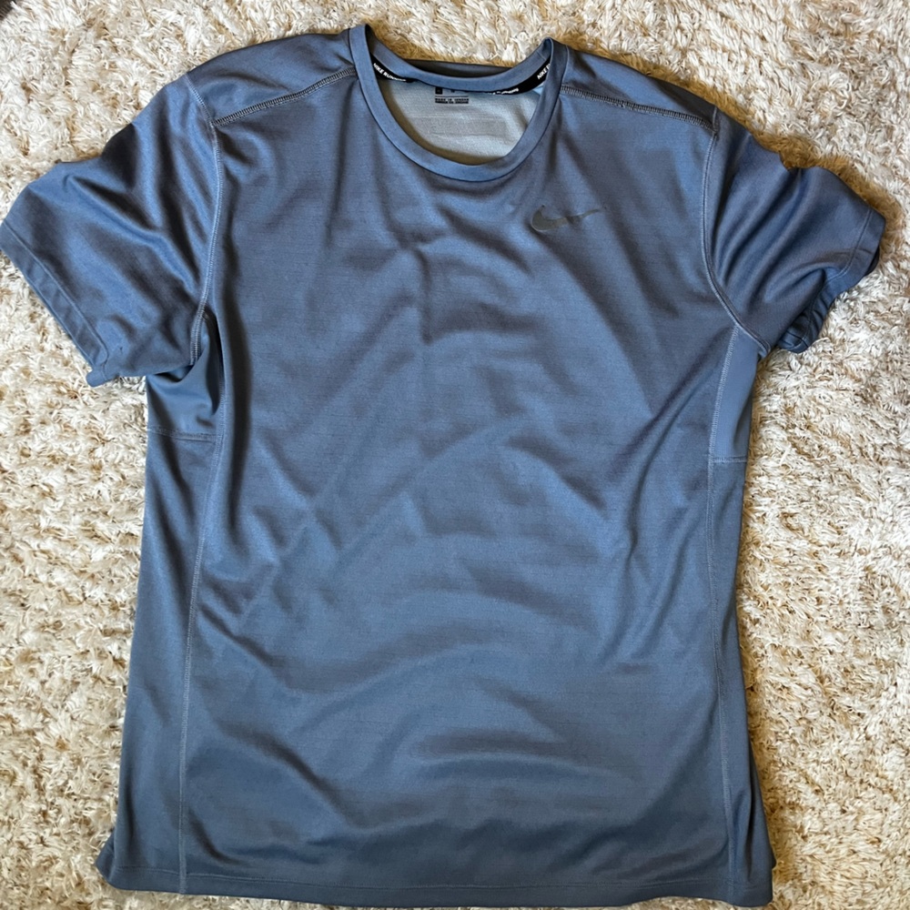 Nike workout top